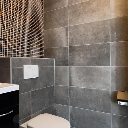 Apartment En Stadscafe De Dam L