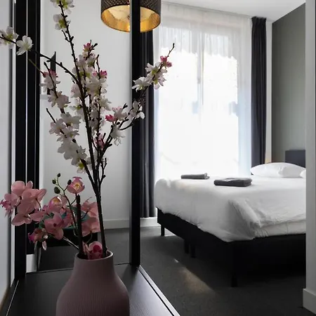 Apartment En Stadscafe De Dam L Monnickendam