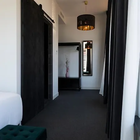 En Stadscafe De Dam L Apartment