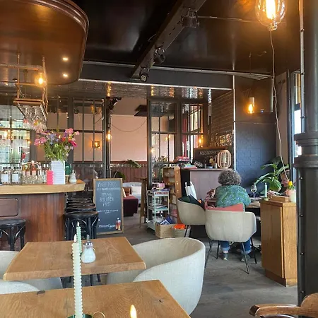 شقة En Stadscafe De Dam L مونِكِندام