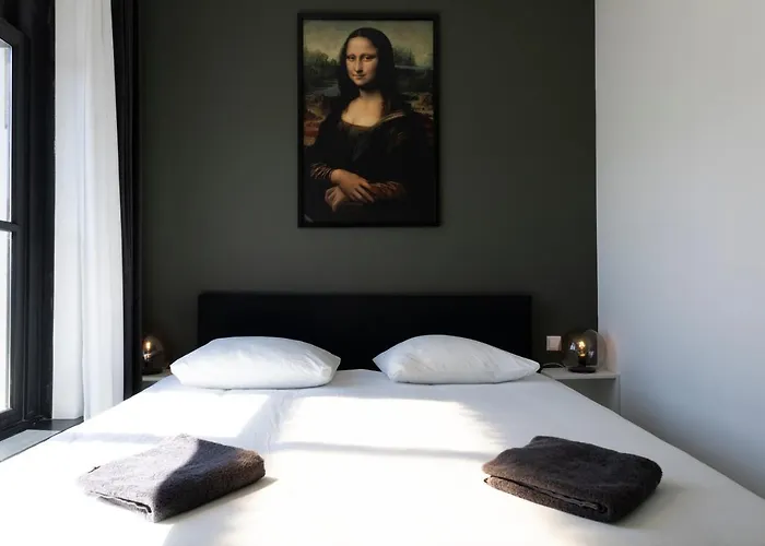 Appartement En Stadscafé De Dam L Monnickendam