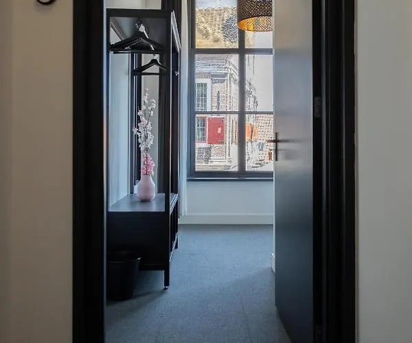 Appartement En Stadscafé De Dam L